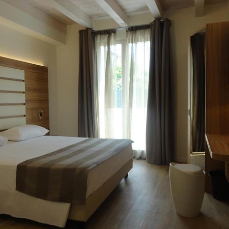 Prada' Home Eco Suites Bardolino Bagian luar foto