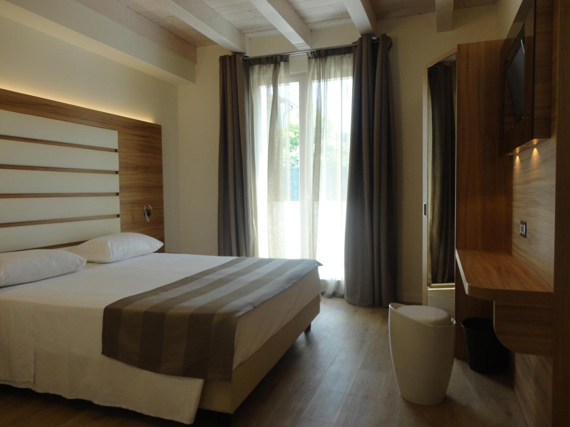 Prada' Home Eco Suites Bardolino Bagian luar foto